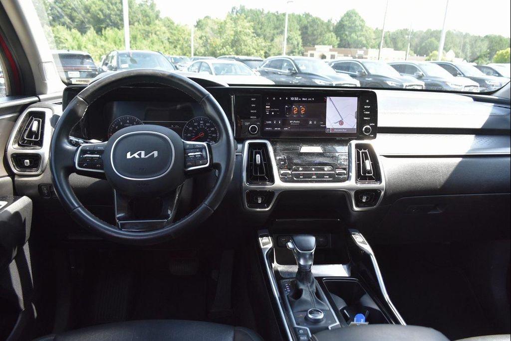 used 2022 Kia Sorento car, priced at $25,890