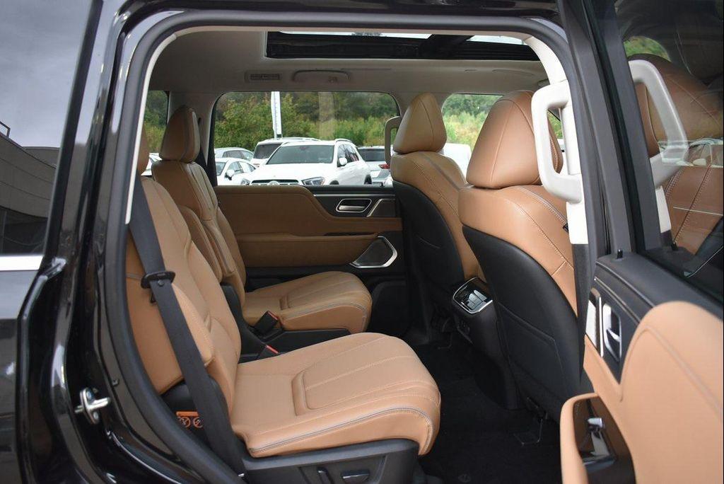new 2025 INFINITI QX80 car, priced at $87,464