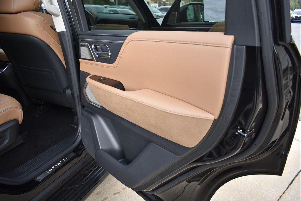 new 2025 INFINITI QX80 car, priced at $87,464