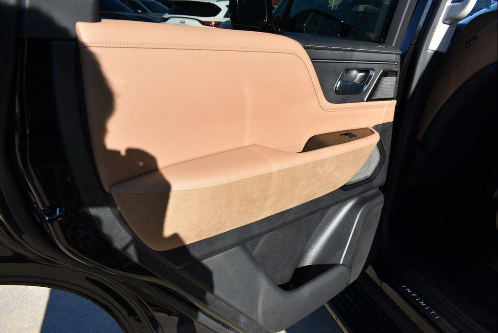 new 2025 INFINITI QX80 car, priced at $87,464