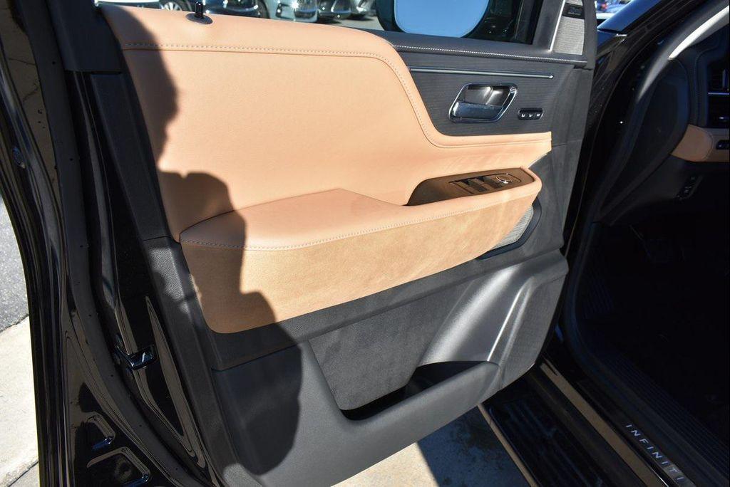 new 2025 INFINITI QX80 car, priced at $87,464