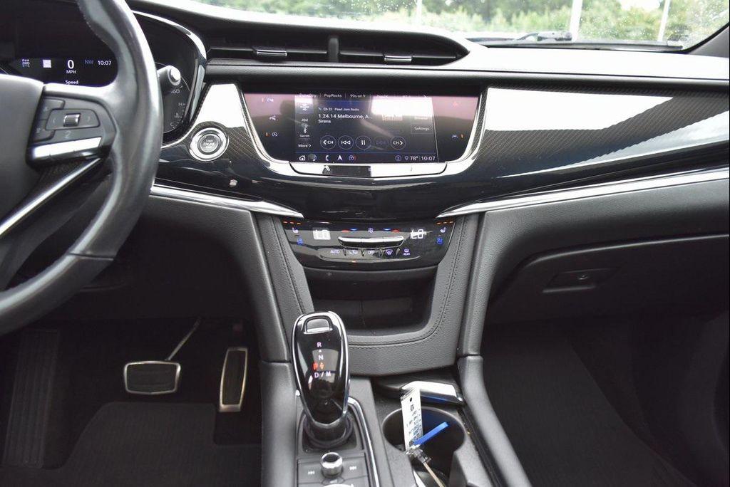 used 2020 Cadillac XT6 car, priced at $28,299