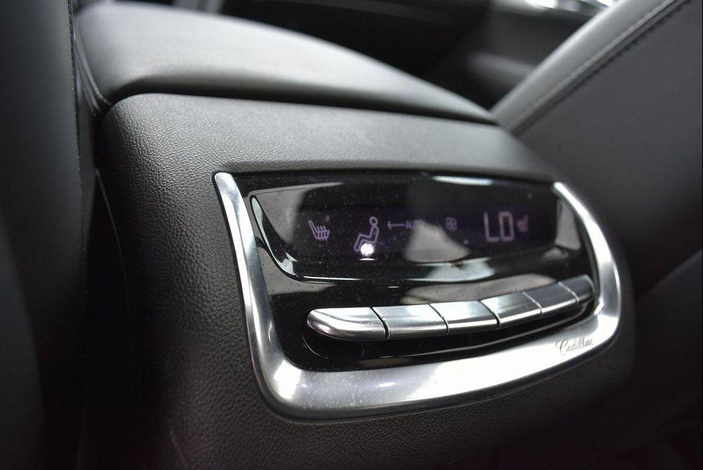 used 2020 Cadillac XT6 car, priced at $28,299