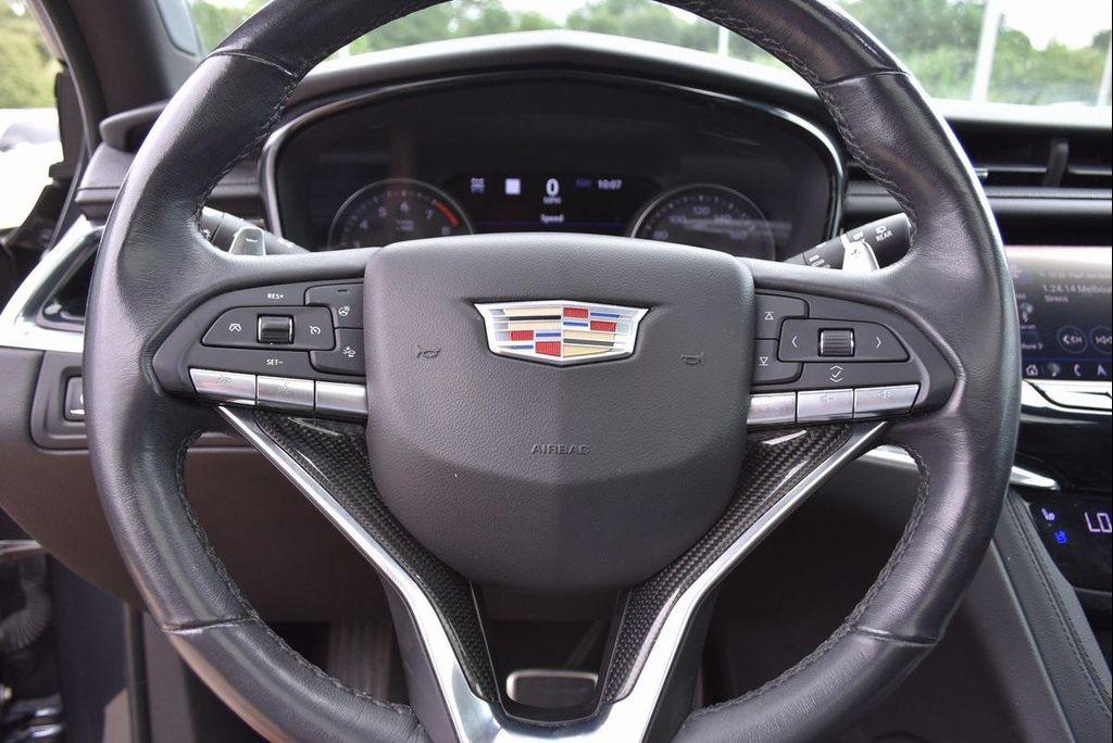 used 2020 Cadillac XT6 car, priced at $28,299