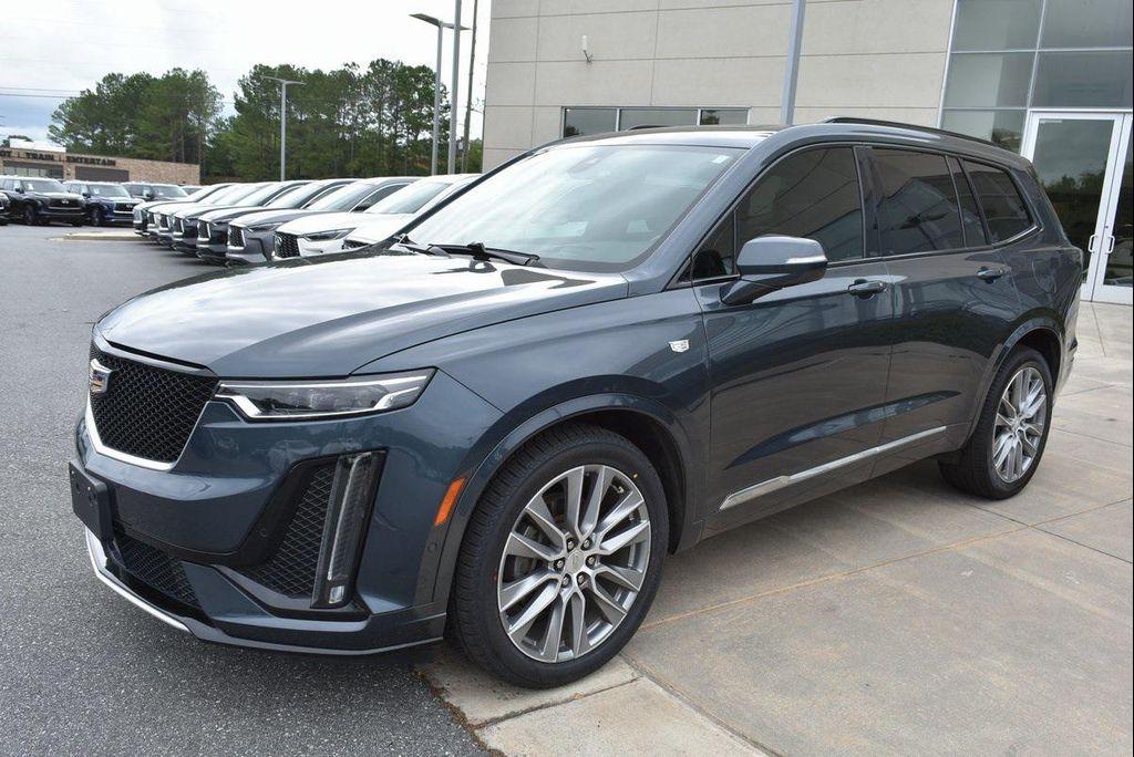used 2020 Cadillac XT6 car, priced at $28,299