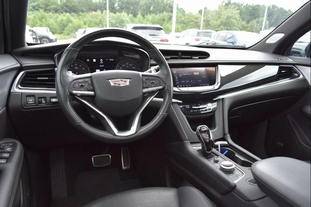 used 2020 Cadillac XT6 car, priced at $28,299