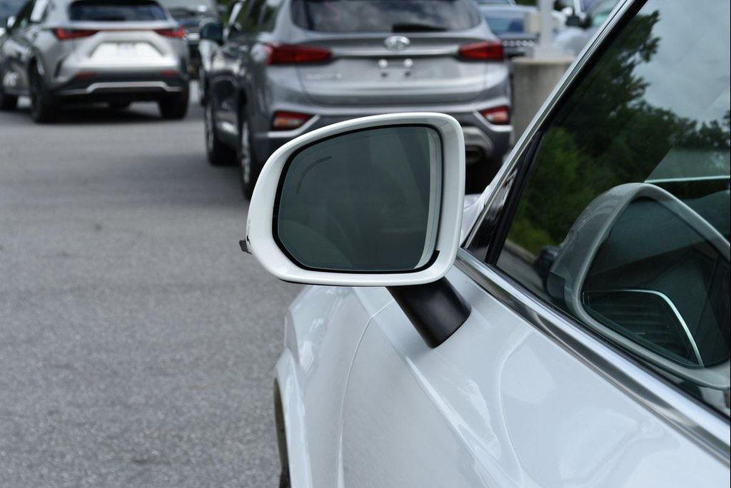used 2018 Volvo XC90 car, priced at $18,300