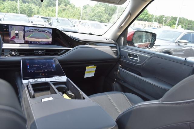 used 2025 INFINITI QX80 car, priced at $82,400