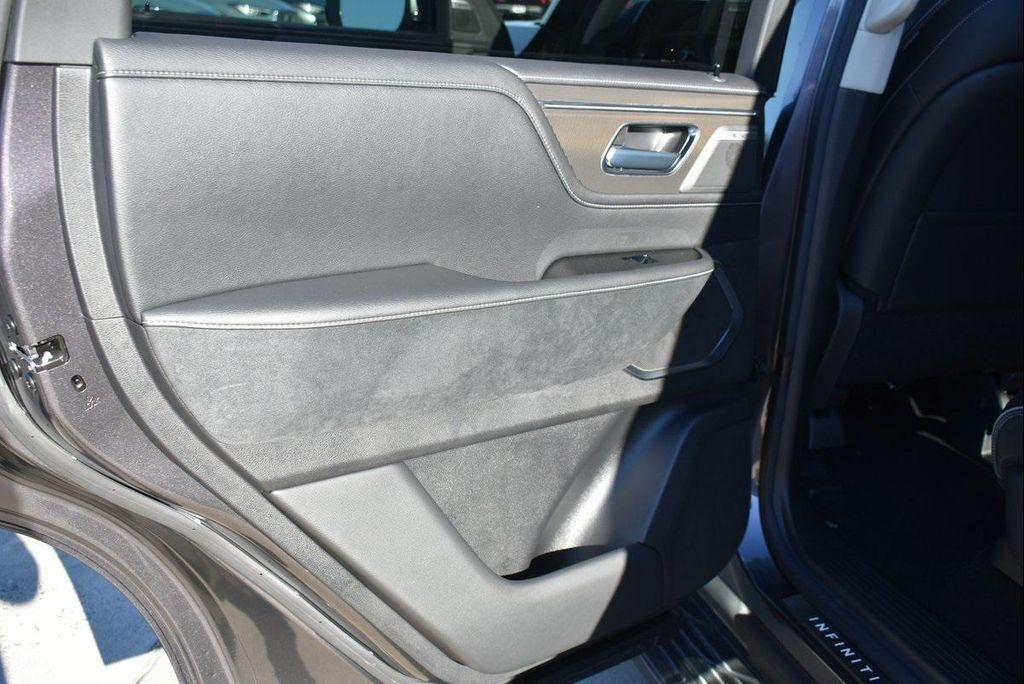 new 2025 INFINITI QX80 car, priced at $78,027