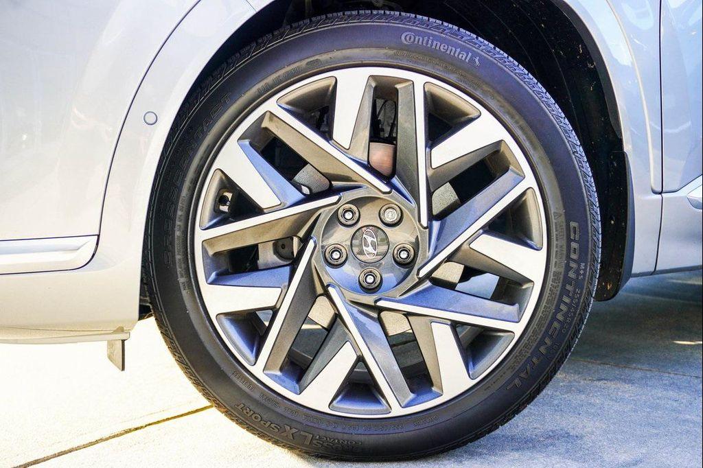 used 2023 Hyundai Santa Fe car, priced at $28,999