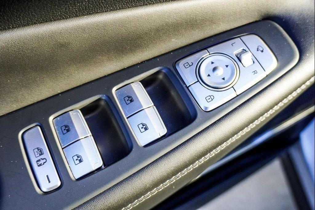 used 2023 Hyundai Santa Fe car, priced at $28,999