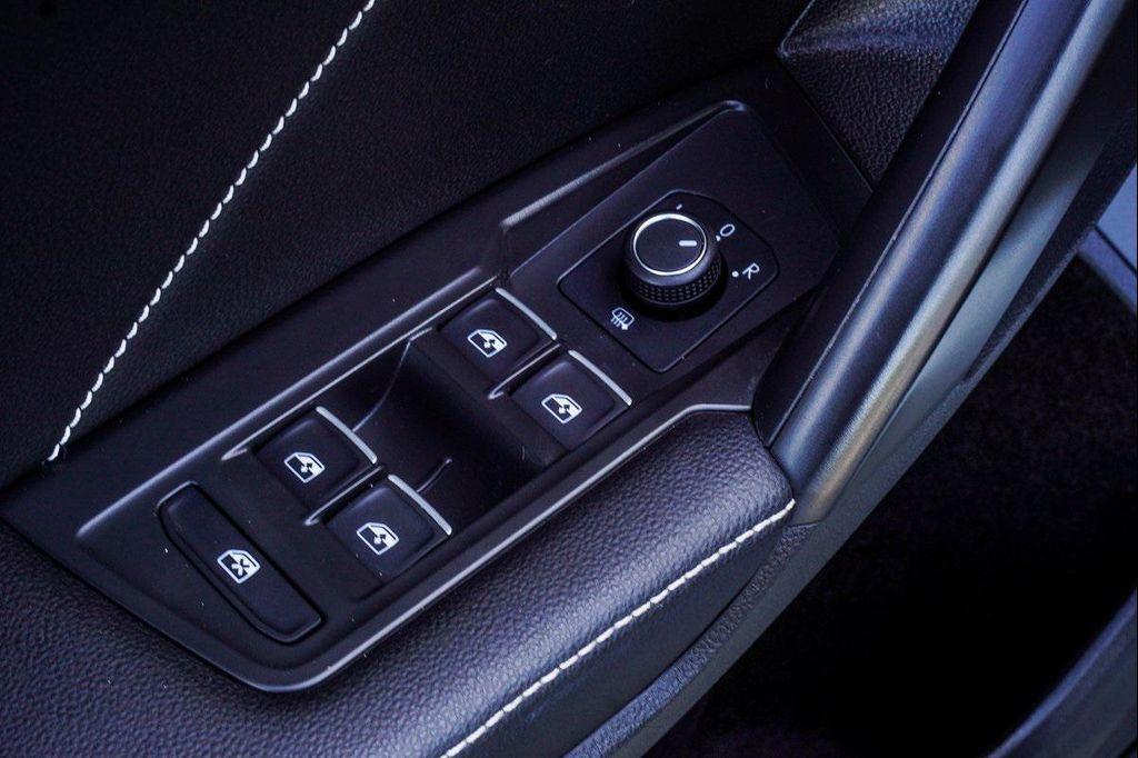 used 2022 Volkswagen Tiguan car, priced at $24,375