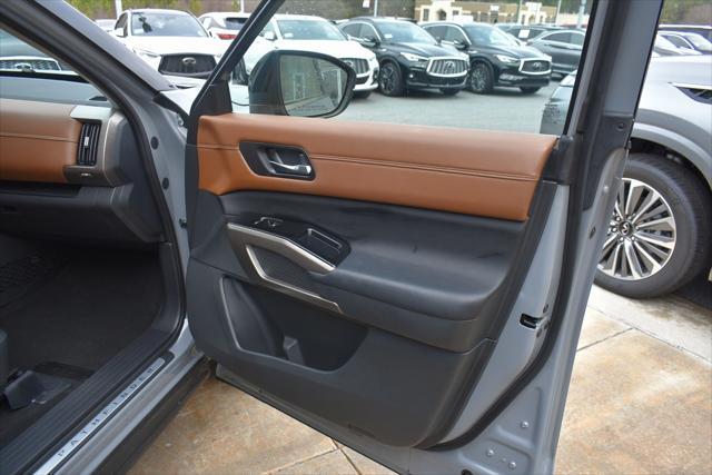 used 2023 Nissan Pathfinder car, priced at $36,990