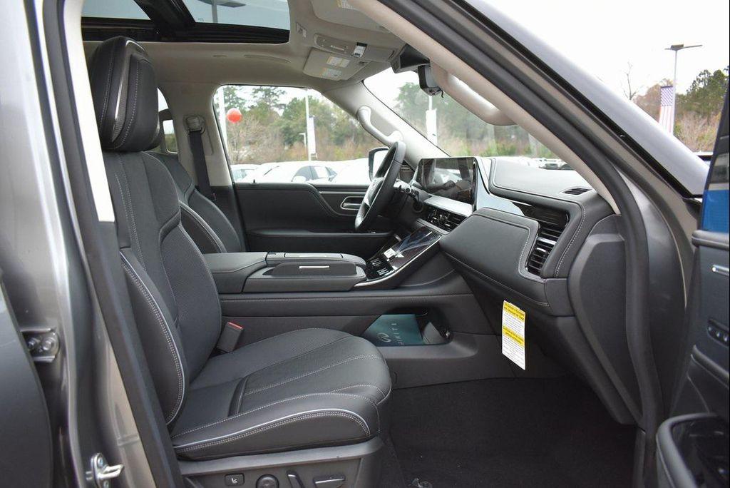new 2025 INFINITI QX80 car, priced at $89,649