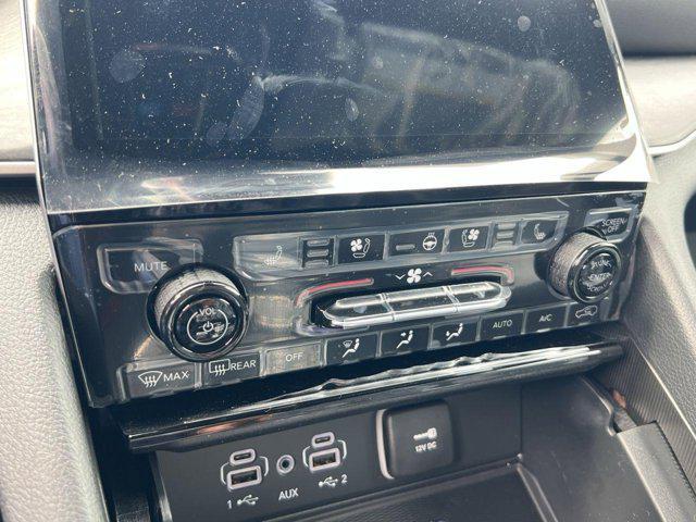 new 2025 Jeep Grand Cherokee car, priced at $42,627