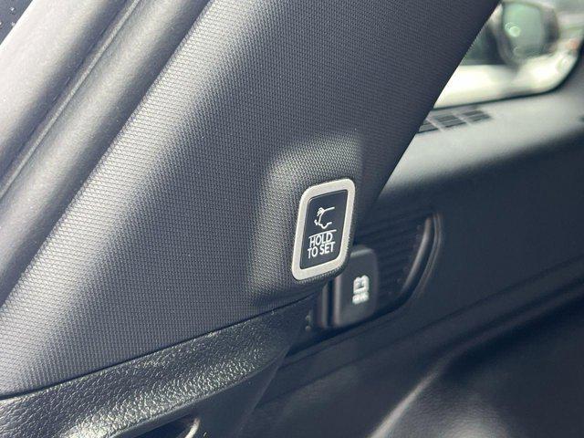 new 2025 Jeep Grand Cherokee car, priced at $42,063