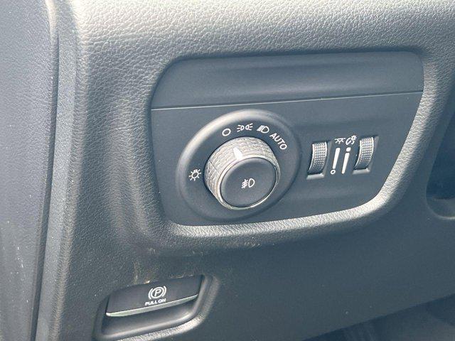 new 2025 Jeep Grand Cherokee car, priced at $45,616