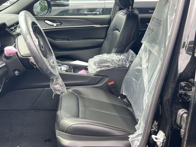 new 2025 Jeep Grand Cherokee car, priced at $45,616