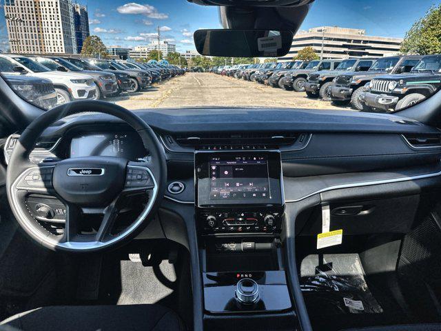 new 2025 Jeep Grand Cherokee car, priced at $37,507