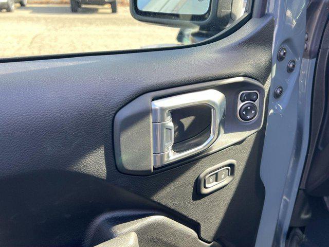 new 2025 Jeep Wrangler car, priced at $51,910