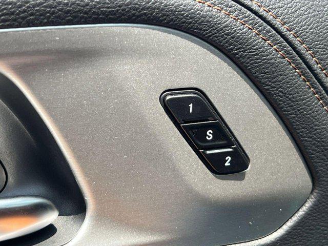 new 2025 Chrysler Pacifica car, priced at $45,318
