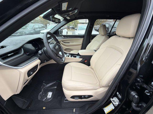 new 2025 Jeep Grand Cherokee car, priced at $52,935