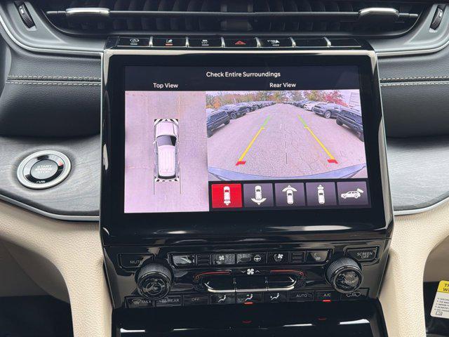 new 2025 Jeep Grand Cherokee car, priced at $52,935