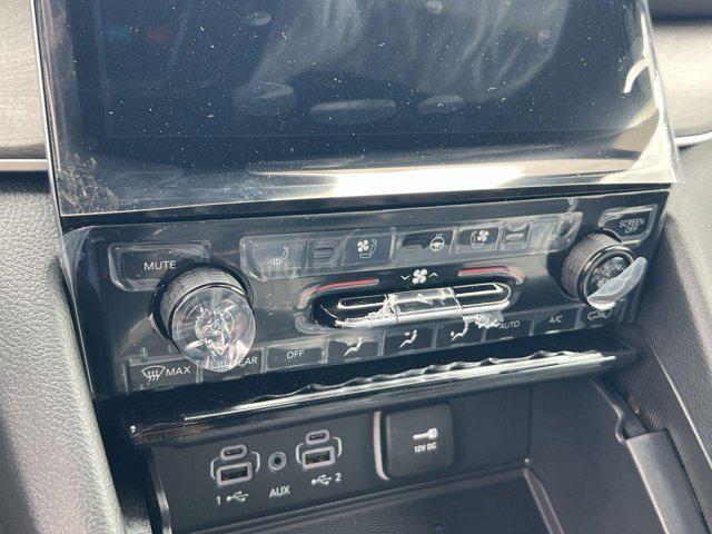 new 2025 Jeep Grand Cherokee car, priced at $42,063