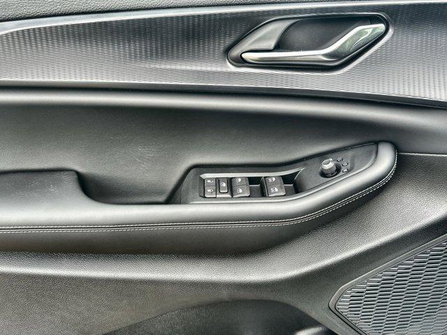 new 2025 Jeep Grand Cherokee car, priced at $36,989