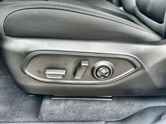 new 2025 Jeep Grand Cherokee car, priced at $36,989