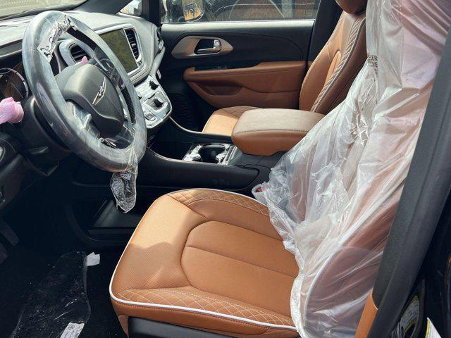 new 2025 Chrysler Pacifica car, priced at $50,911
