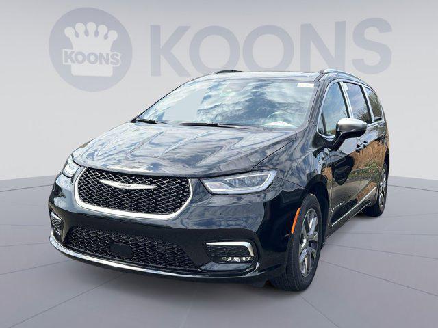 new 2025 Chrysler Pacifica car, priced at $50,911