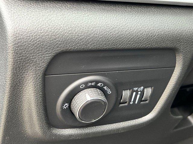 new 2025 Jeep Grand Cherokee L car, priced at $37,439