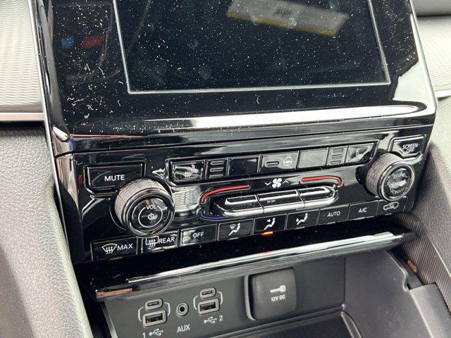 new 2025 Jeep Grand Cherokee L car, priced at $37,439