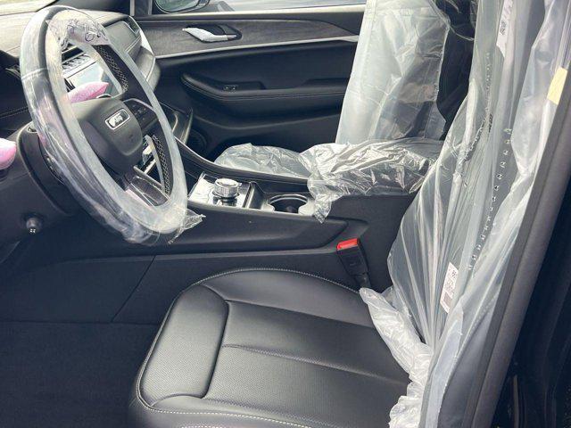 new 2025 Jeep Grand Cherokee car, priced at $42,063