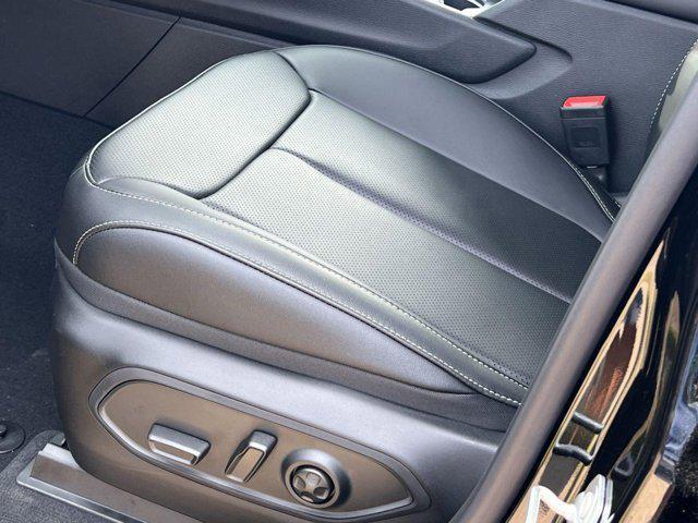 new 2025 Jeep Grand Cherokee L car, priced at $43,504