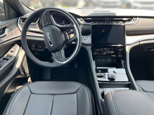 new 2025 Jeep Grand Cherokee L car, priced at $43,504