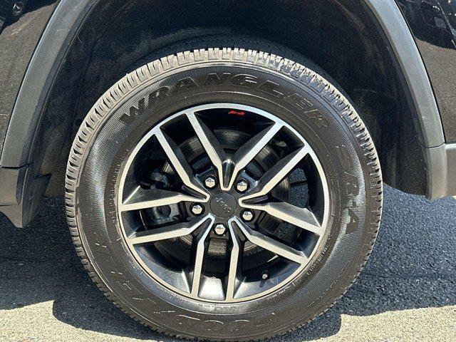 used 2021 Jeep Grand Cherokee car, priced at $30,000