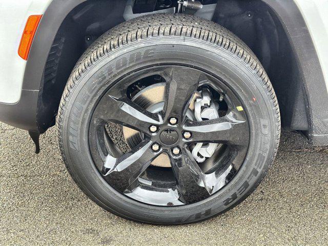 new 2025 Jeep Grand Cherokee car, priced at $37,396