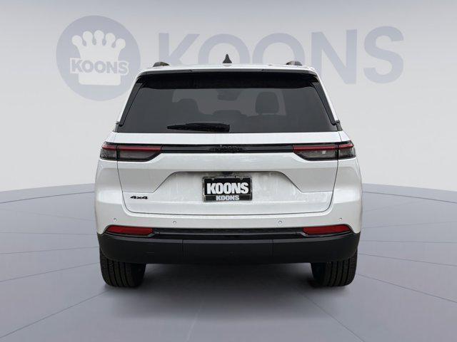 new 2025 Jeep Grand Cherokee car, priced at $37,396