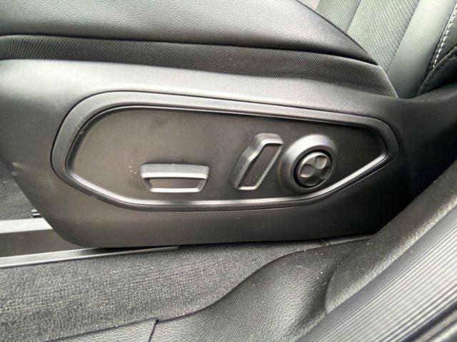 new 2025 Jeep Grand Cherokee car, priced at $37,396