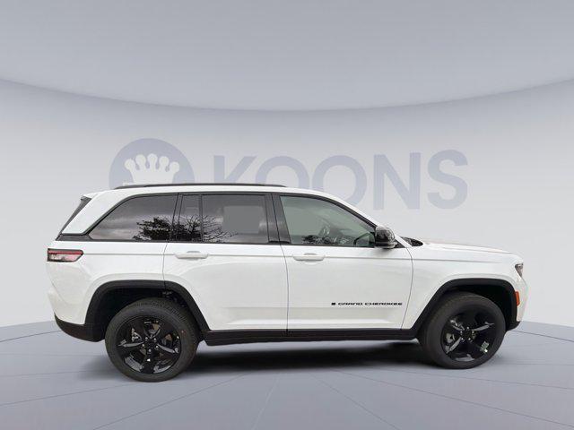 new 2025 Jeep Grand Cherokee car, priced at $37,396