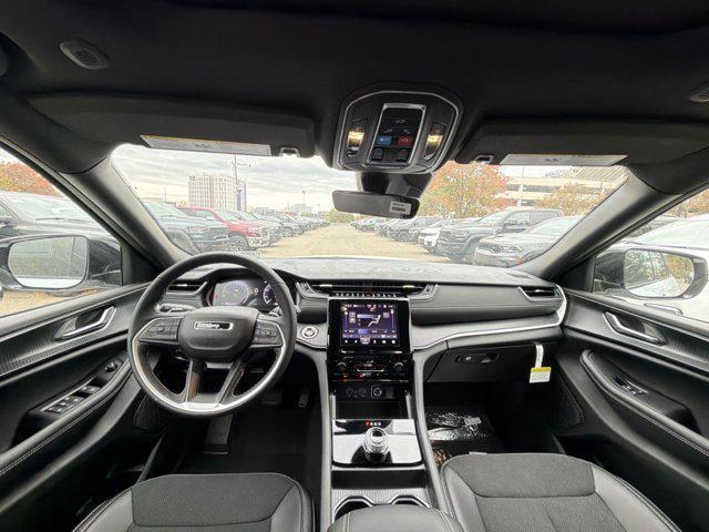 new 2025 Jeep Grand Cherokee car, priced at $37,396