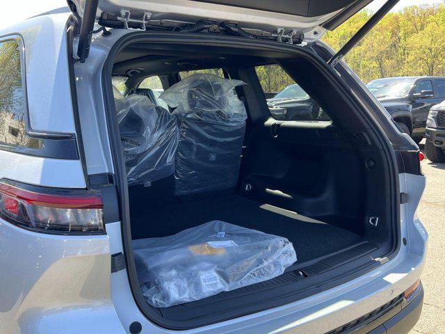 new 2025 Jeep Grand Cherokee car, priced at $45,616