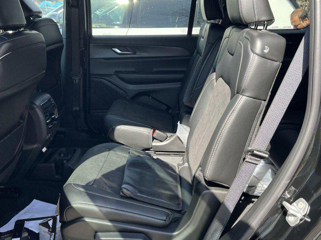 new 2025 Jeep Grand Cherokee L car, priced at $40,700