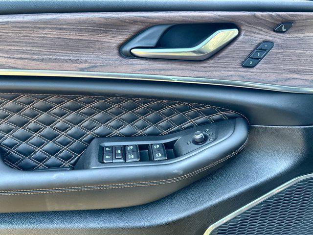 new 2025 Jeep Grand Cherokee car, priced at $54,576