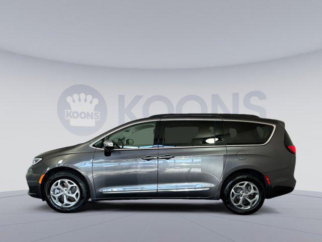 used 2023 Chrysler Pacifica car, priced at $37,500