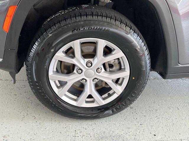 used 2022 Jeep Grand Cherokee L car, priced at $28,500