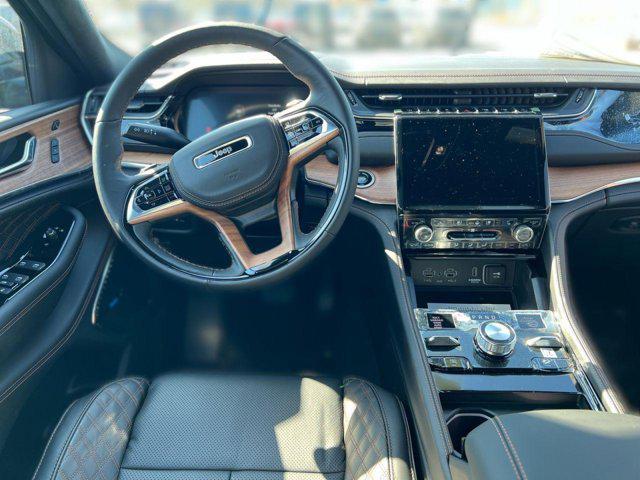 new 2025 Jeep Grand Cherokee L car, priced at $62,572