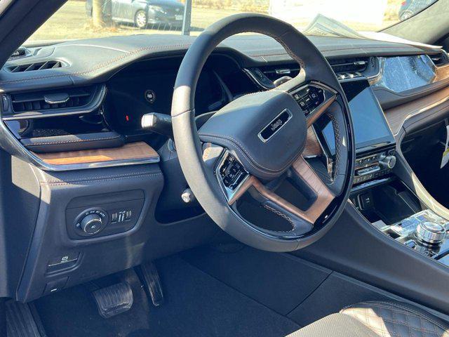 new 2025 Jeep Grand Cherokee L car, priced at $62,572